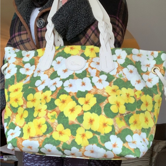 Authentic DOONEY & BOURKE Daisies floral Canvas/leather snap closure tote - Picture 8 of 16